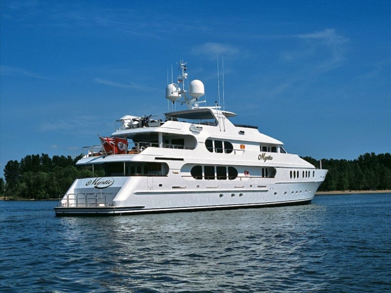 henry luken yacht